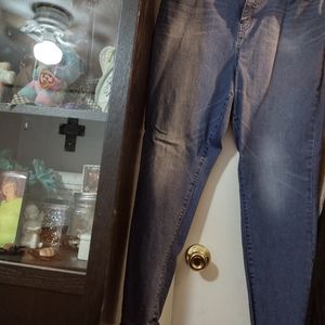 Jennifer Lopez jeans SZ18